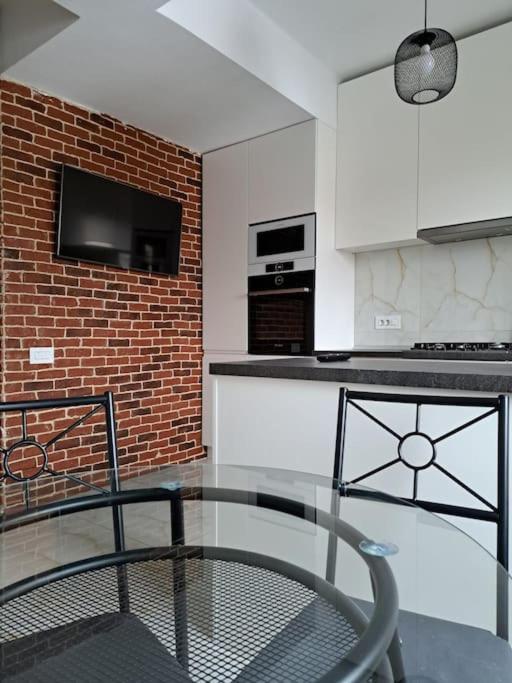 Classy Apartment With Parking In The City Center Bucareste Exterior foto